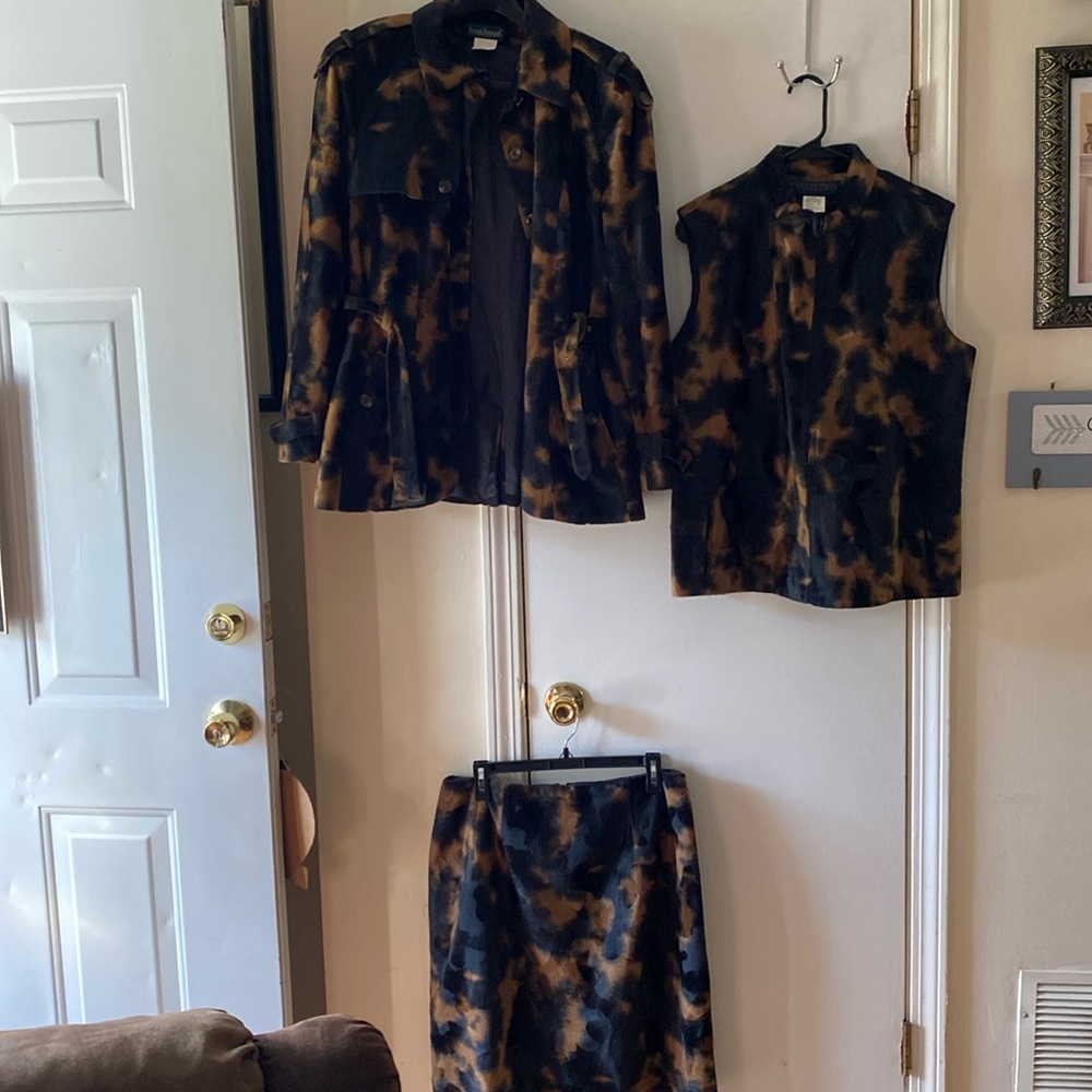 Harve Bernard, by Bernard Holtzman Three piece (Skirt) Suit.